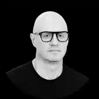 Headshot of Geoffrey Colon